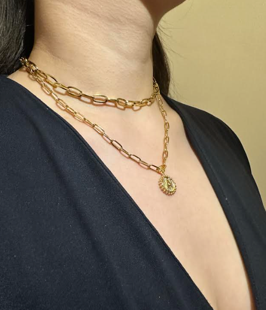 Collar letra A